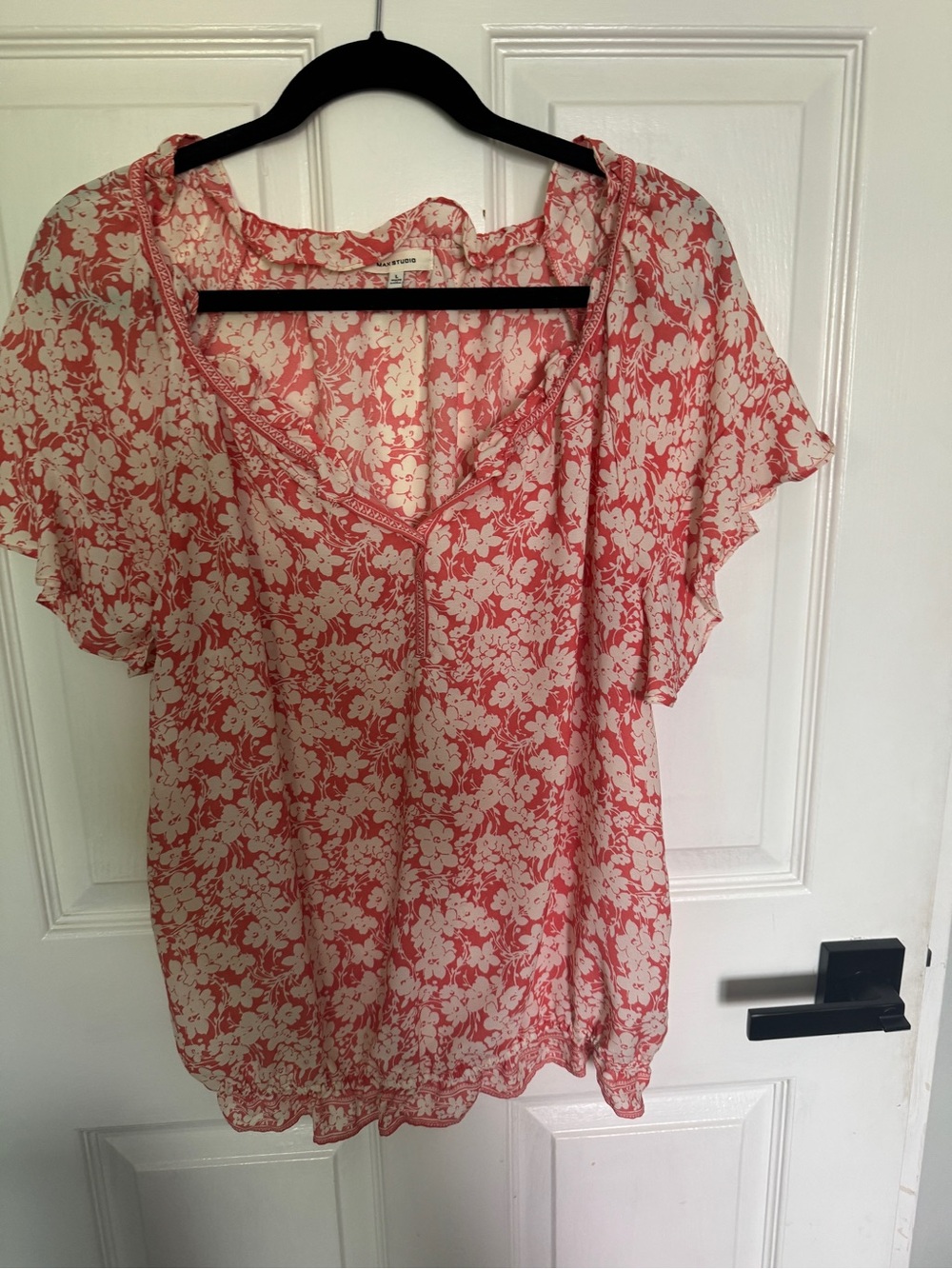 Max Studio Coral and Cream Floral V-Neck Blouse